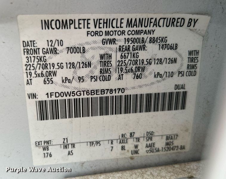 image for item KW9175 2011 Ford F550 Super Duty  Crew Cab utility / service truck