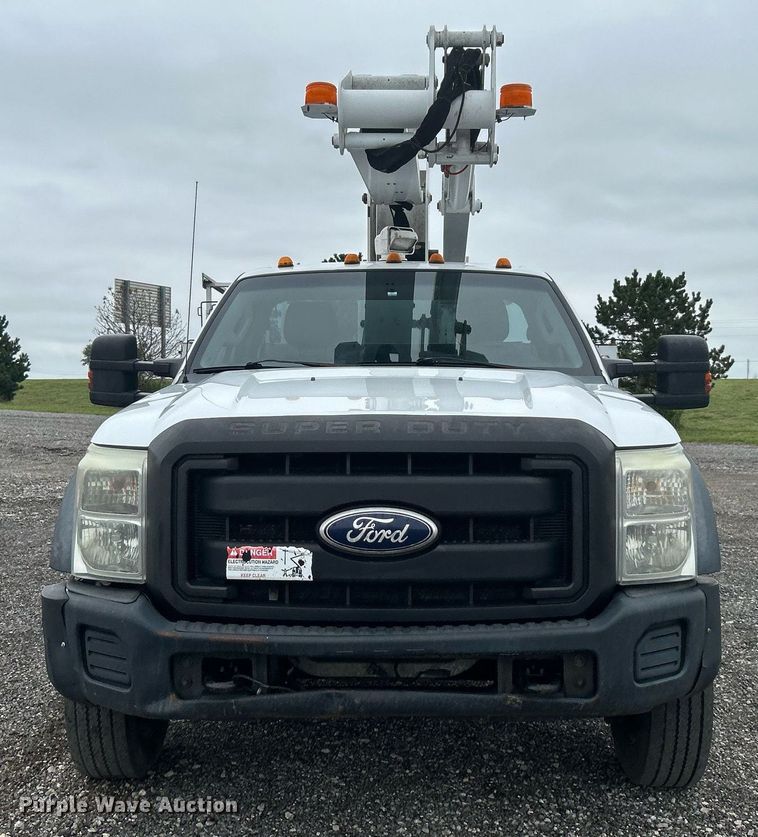 image for item KW9180 2011 Ford F550 Super Duty  bucket truck