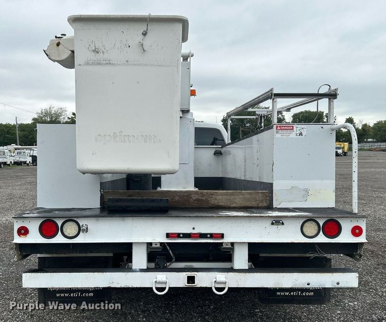 image for item KW9180 2011 Ford F550 Super Duty  bucket truck