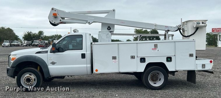 image for item KW9180 2011 Ford F550 Super Duty  bucket truck