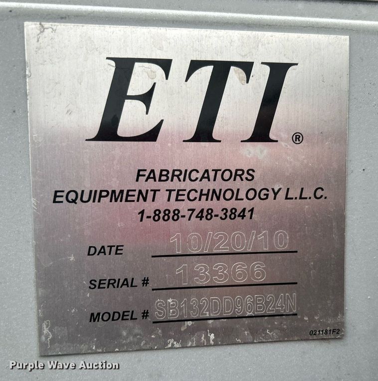 image for item KW9180 2011 Ford F550 Super Duty  bucket truck