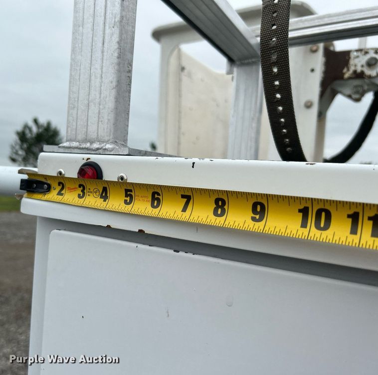 image for item KW9180 2011 Ford F550 Super Duty  bucket truck