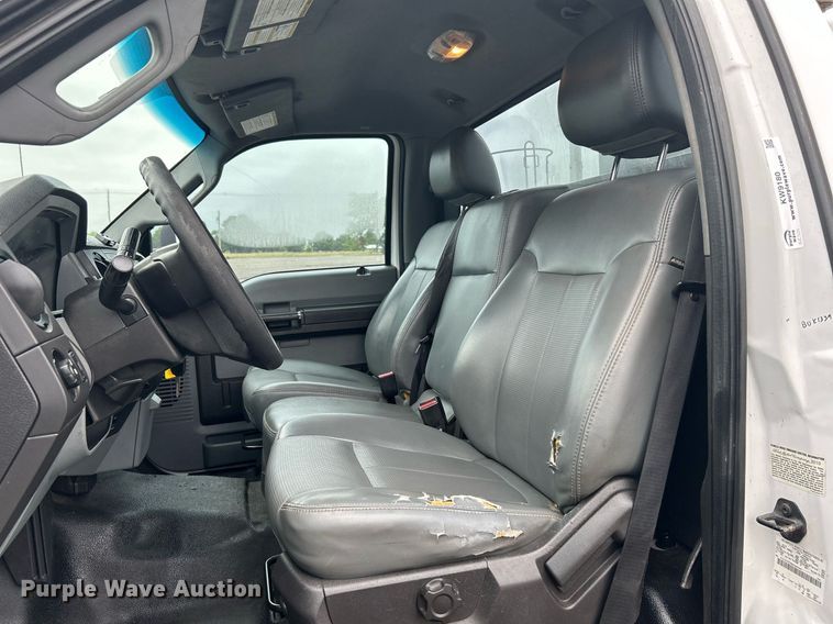 image for item KW9180 2011 Ford F550 Super Duty  bucket truck