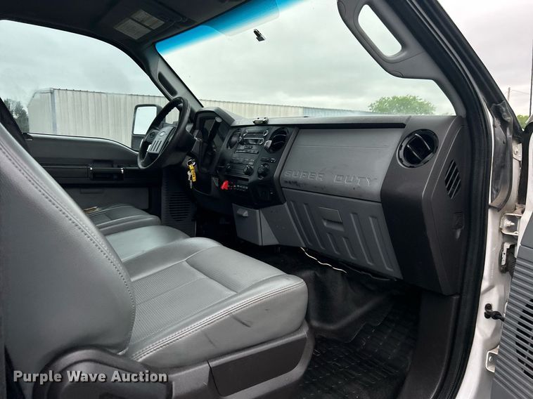 image for item KW9180 2011 Ford F550 Super Duty  bucket truck