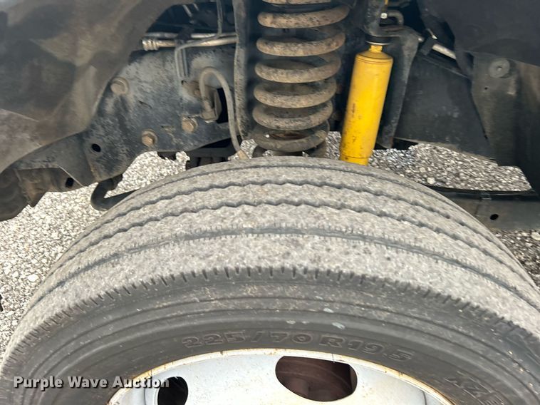 image for item KW9180 2011 Ford F550 Super Duty  bucket truck