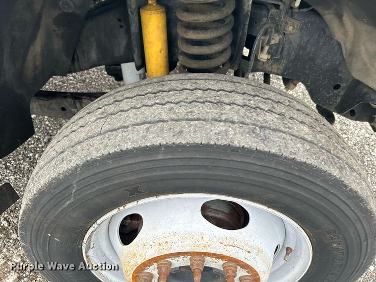 image for item KW9180 2011 Ford F550 Super Duty  bucket truck