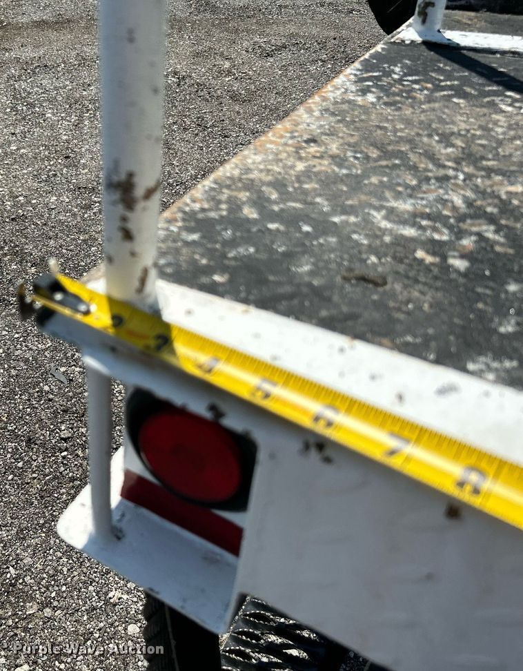 image for item KW9188 2007 Ford F750  digger derrick truck