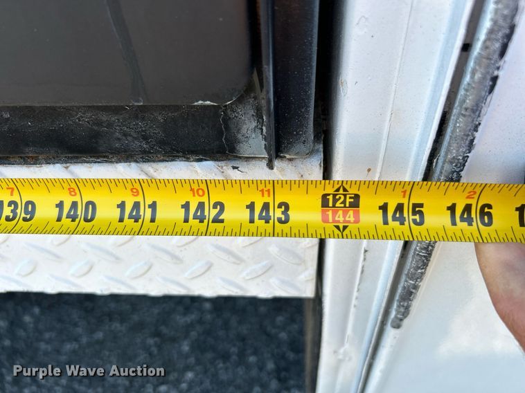 image for item KW9188 2007 Ford F750  digger derrick truck