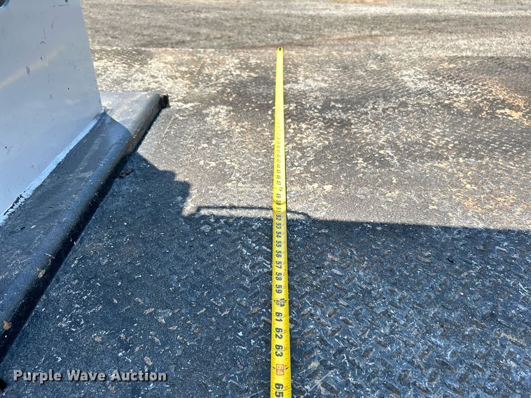 image for item KW9188 2007 Ford F750  digger derrick truck