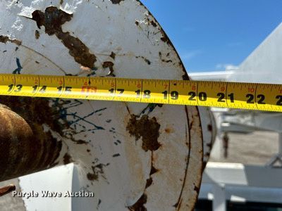 image for item KW9188 2007 Ford F750  digger derrick truck