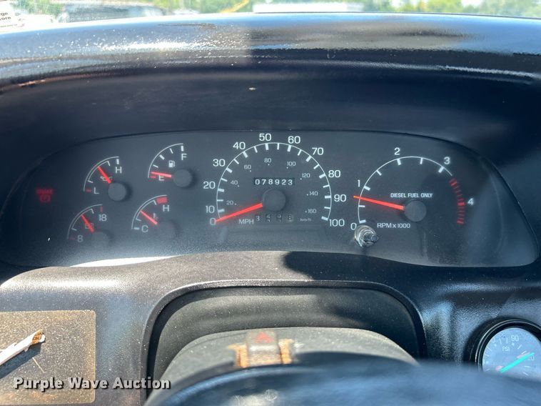 image for item KW9188 2007 Ford F750  digger derrick truck