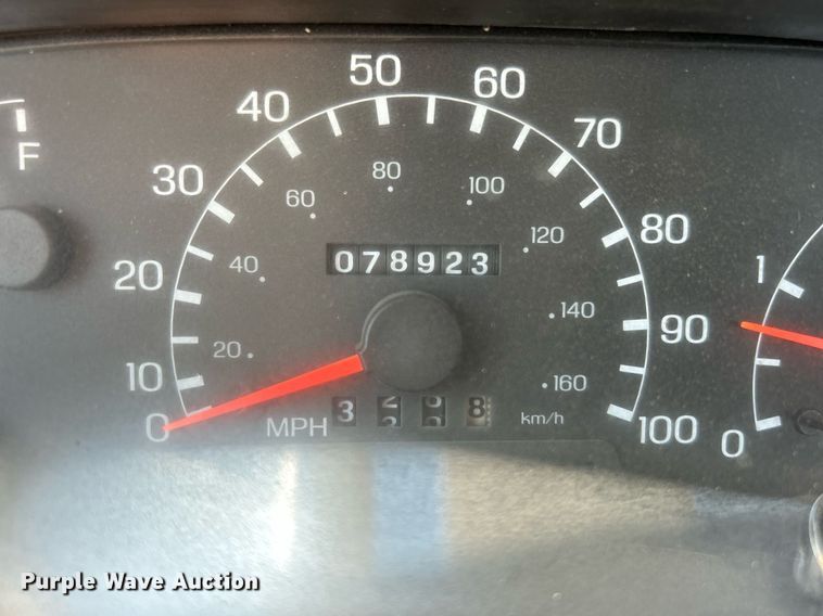 image for item KW9188 2007 Ford F750  digger derrick truck