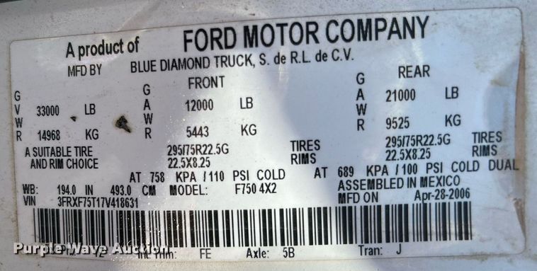 image for item KW9188 2007 Ford F750  digger derrick truck