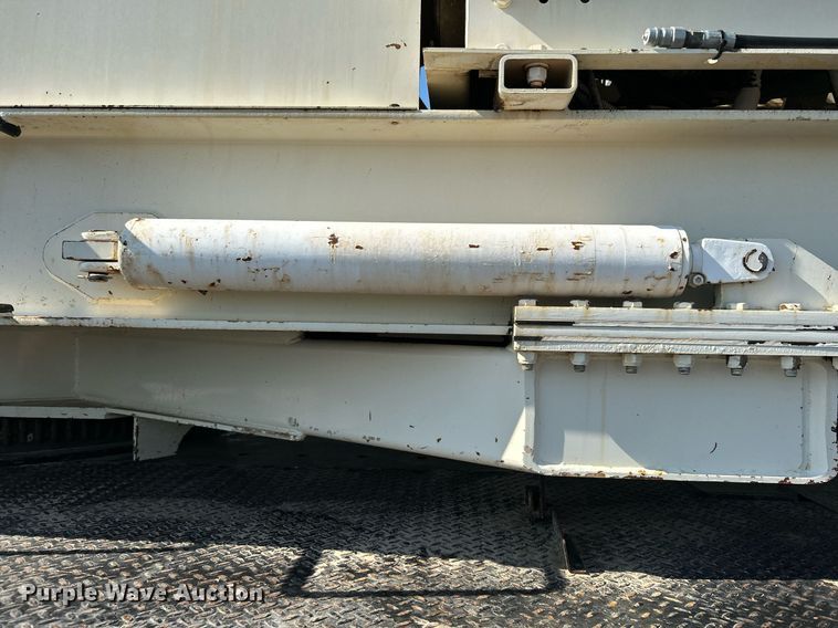 image for item KW9191 2008 Sterling Acterra  drilling rig truck