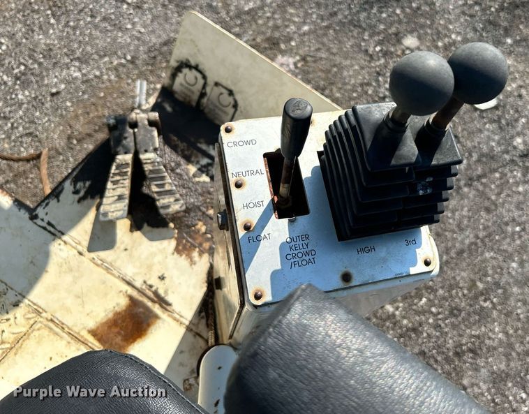 image for item KW9191 2008 Sterling Acterra  drilling rig truck