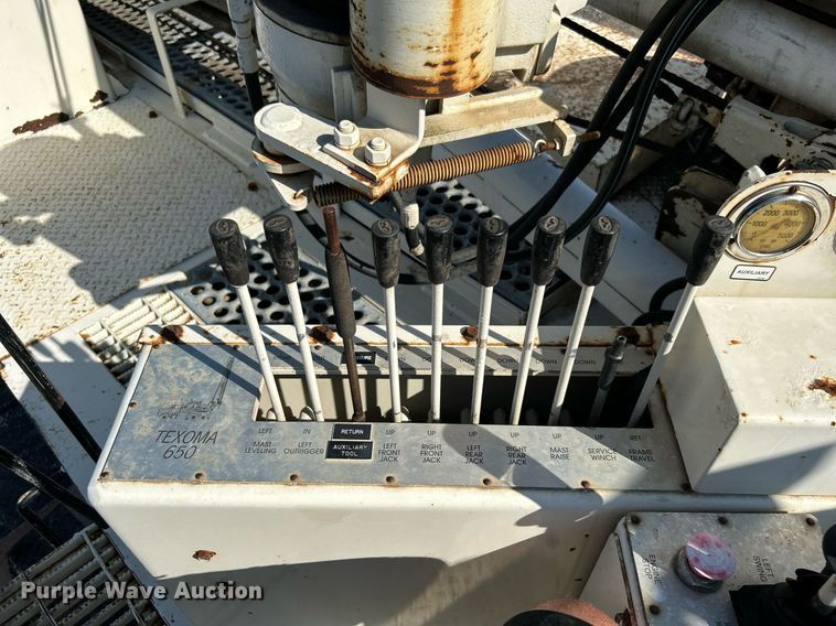 image for item KW9191 2008 Sterling Acterra  drilling rig truck