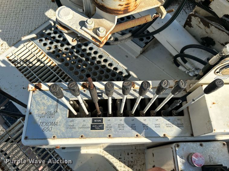 image for item KW9191 2008 Sterling Acterra  drilling rig truck