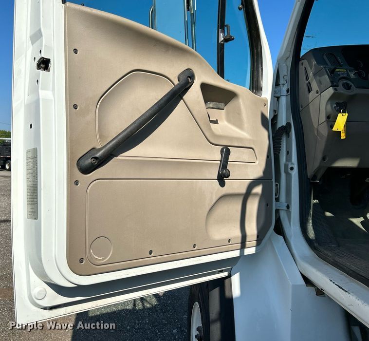 image for item KW9191 2008 Sterling Acterra  drilling rig truck