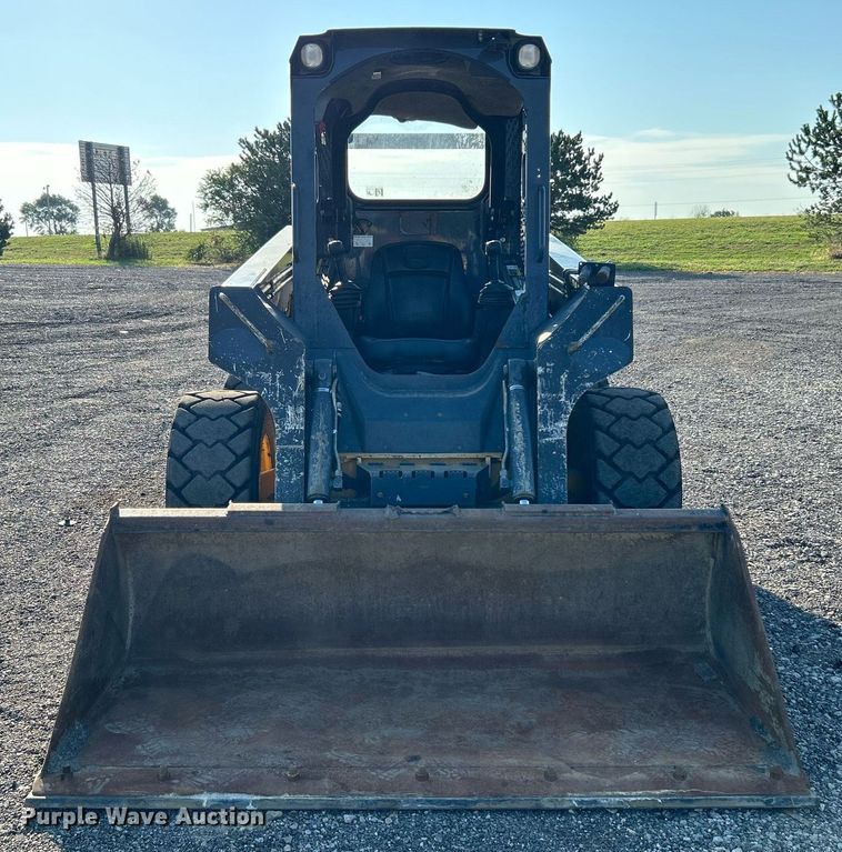 image for item KW9193 2012 John Deere 320D  skid steer loader