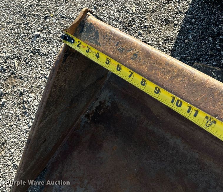 image for item KW9193 2012 John Deere 320D  skid steer loader