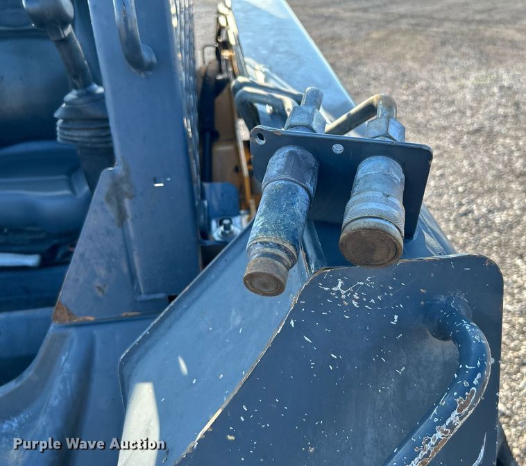 image for item KW9193 2012 John Deere 320D  skid steer loader