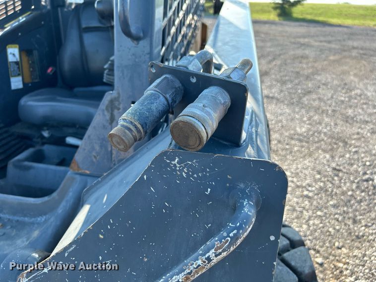 image for item KW9193 2012 John Deere 320D  skid steer loader