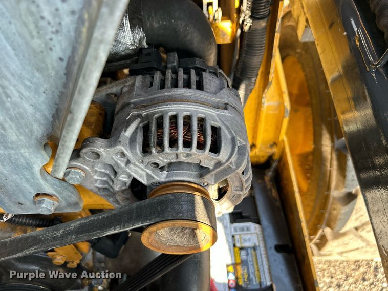 image for item KW9193 2012 John Deere 320D  skid steer loader