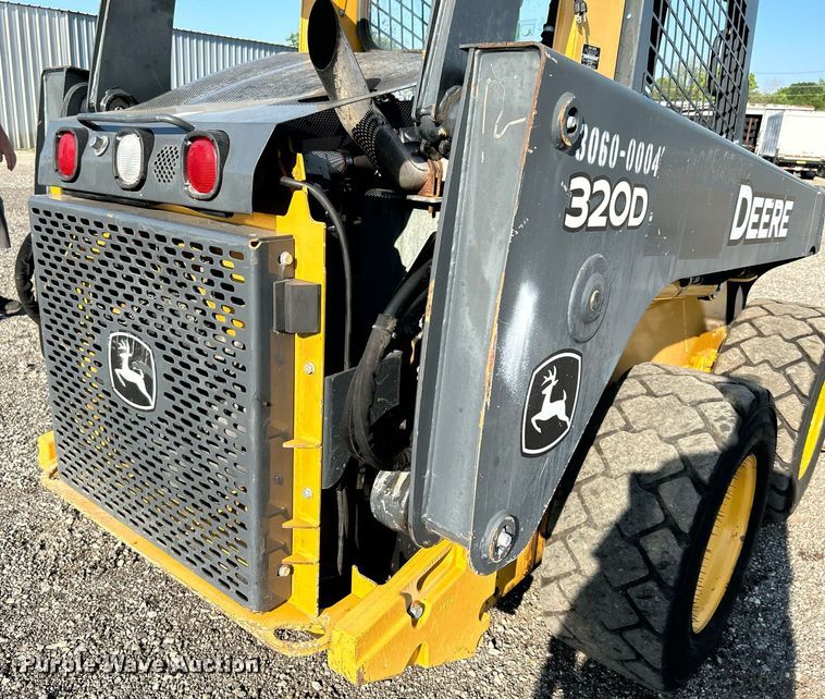 image for item KW9193 2012 John Deere 320D  skid steer loader