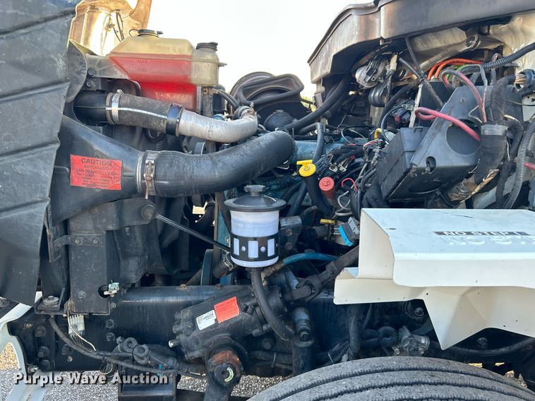 image for item KW9196 2006 International 7400  bucket truck