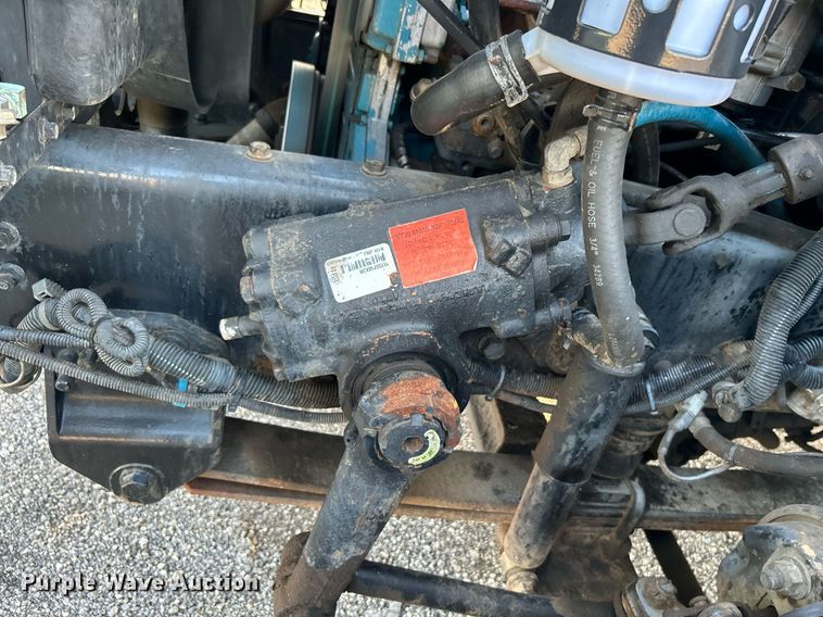 image for item KW9196 2006 International 7400  bucket truck