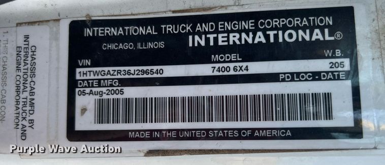 image for item KW9196 2006 International 7400  bucket truck