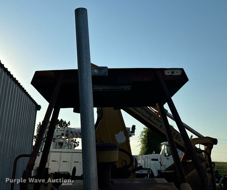 image for item KW9197 1992 Case 580 Super K  backhoe