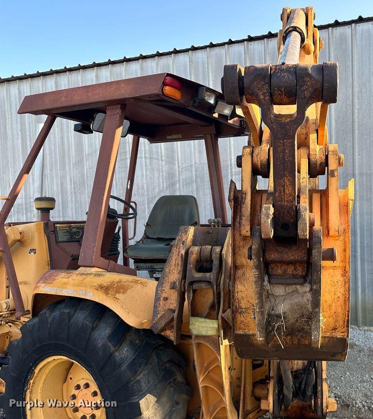 image for item KW9197 1992 Case 580 Super K  backhoe