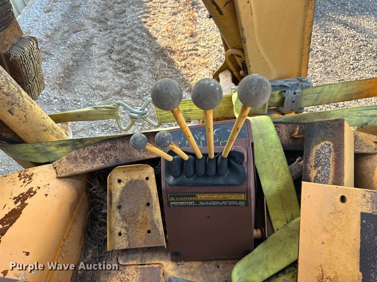 image for item KW9197 1992 Case 580 Super K  backhoe