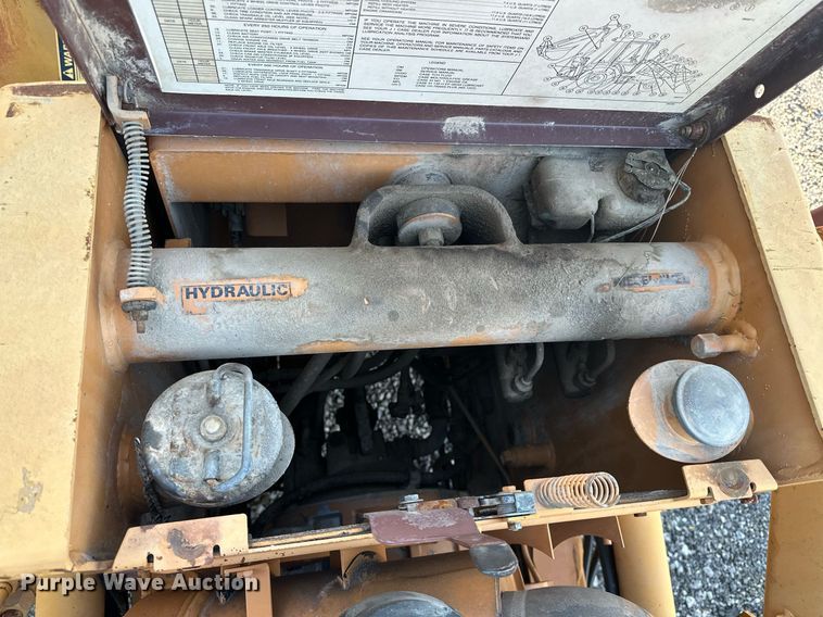 image for item KW9197 1992 Case 580 Super K  backhoe