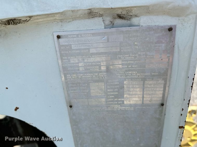 image for item KW9203 2006 International 4300  digger derrick truck