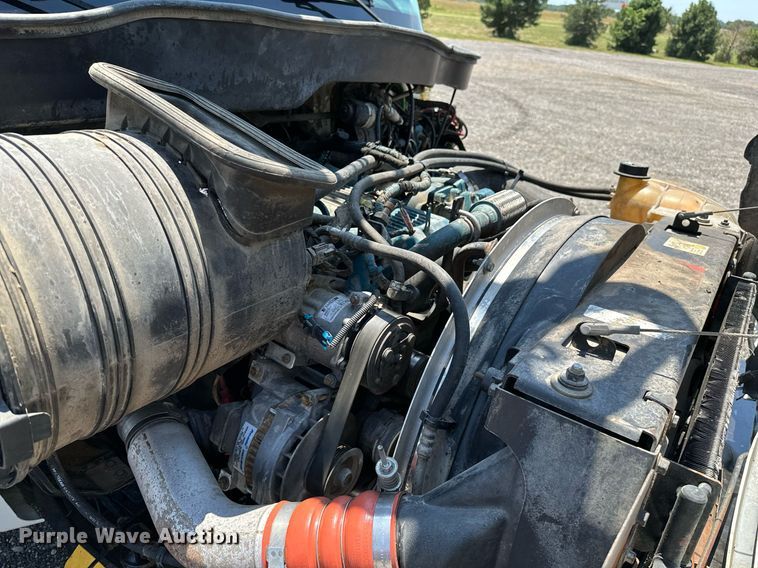 image for item KW9203 2006 International 4300  digger derrick truck