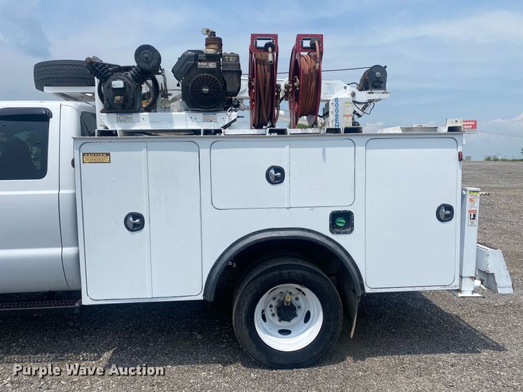 image for item KW9263 2009 Ford F550  SuperCab utility / service truck