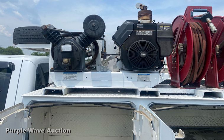 image for item KW9263 2009 Ford F550  SuperCab utility / service truck