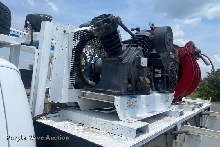 image for item KW9263 2009 Ford F550  SuperCab utility / service truck