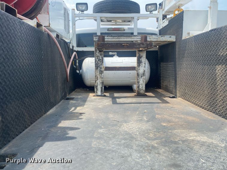 image for item KW9263 2009 Ford F550  SuperCab utility / service truck