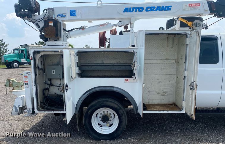 image for item KW9263 2009 Ford F550  SuperCab utility / service truck