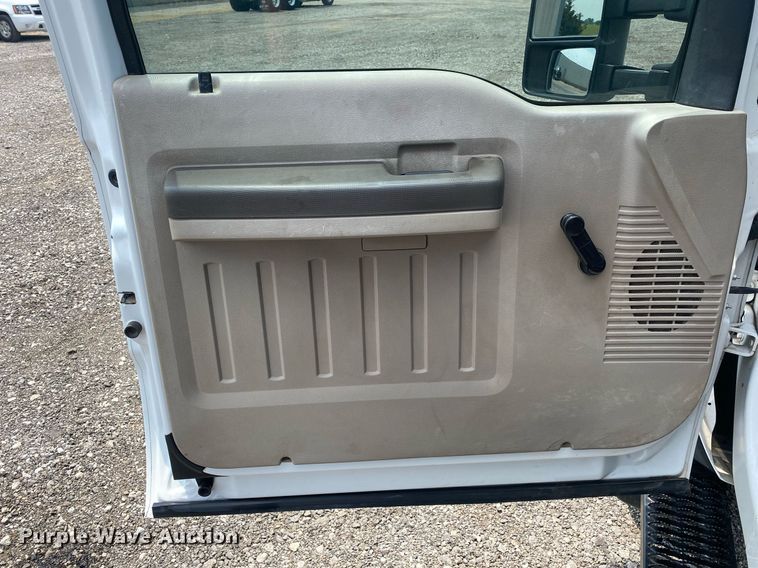 image for item KW9263 2009 Ford F550  SuperCab utility / service truck