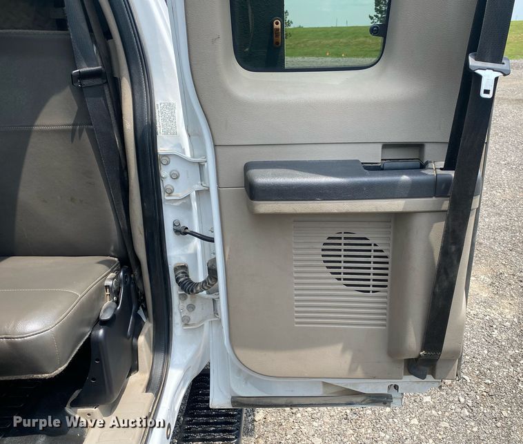 image for item KW9263 2009 Ford F550  SuperCab utility / service truck