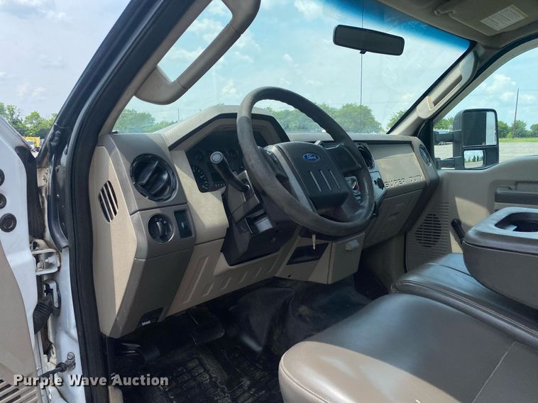 image for item KW9263 2009 Ford F550  SuperCab utility / service truck