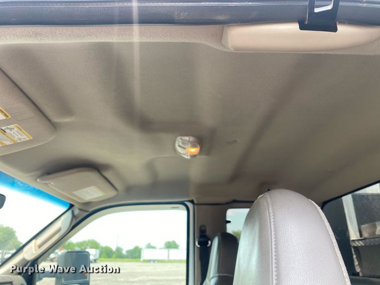 image for item KW9263 2009 Ford F550  SuperCab utility / service truck