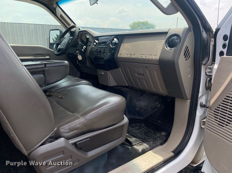 image for item KW9263 2009 Ford F550  SuperCab utility / service truck
