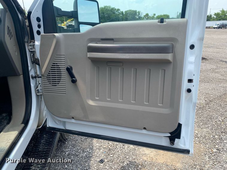 image for item KW9263 2009 Ford F550  SuperCab utility / service truck