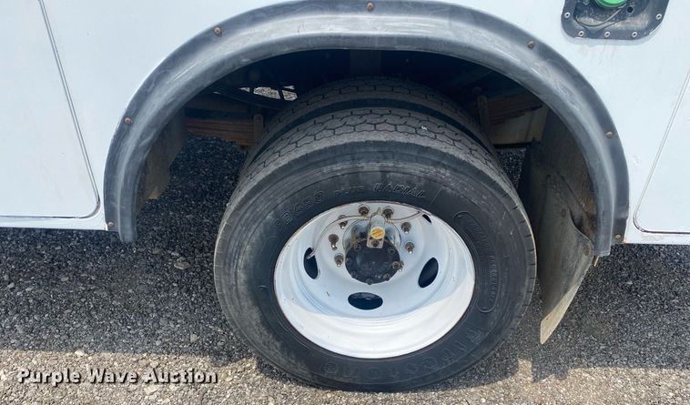 image for item KW9263 2009 Ford F550  SuperCab utility / service truck