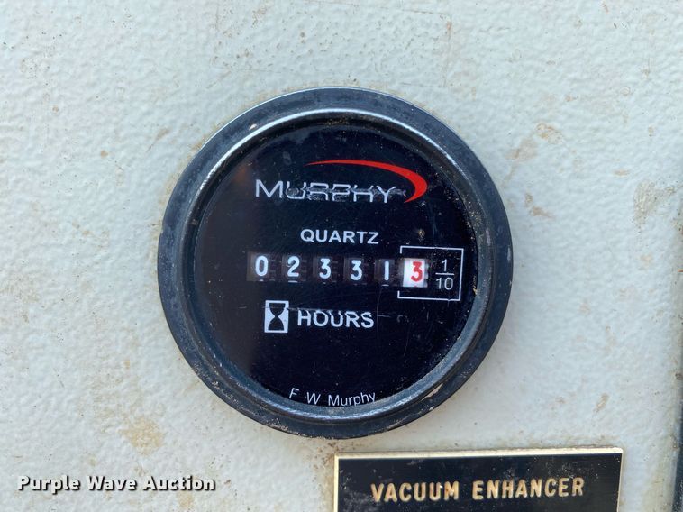 image for item KW9267 2007 International 7400  vacuum truck